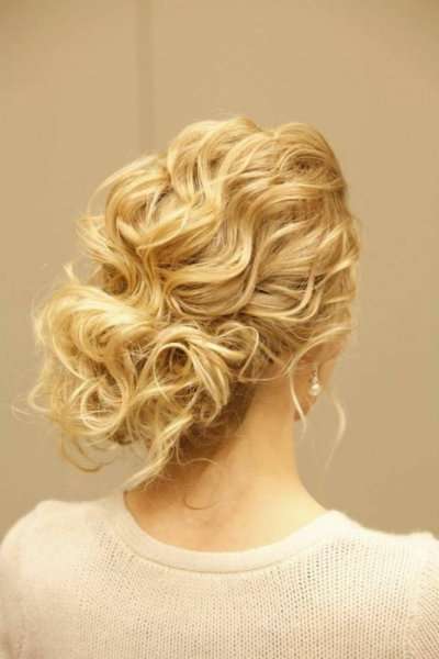 لف شعر سوري- اجمل لفات شعر للعرايس Curly Wedding Hairstyles 2 1