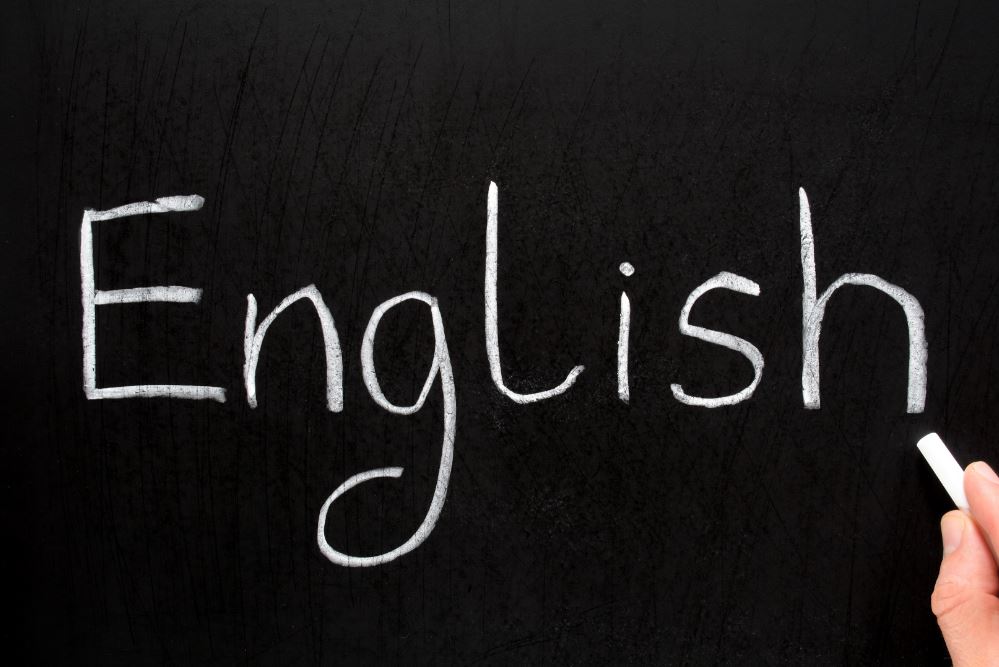 كيف اذاكر الانجليزي , السلام عليكم سوف نقدم لكم اعزائي الطلاب عن كيفيه التركيز و المذامره الصحيحة بمادة اللغة الانجليزية